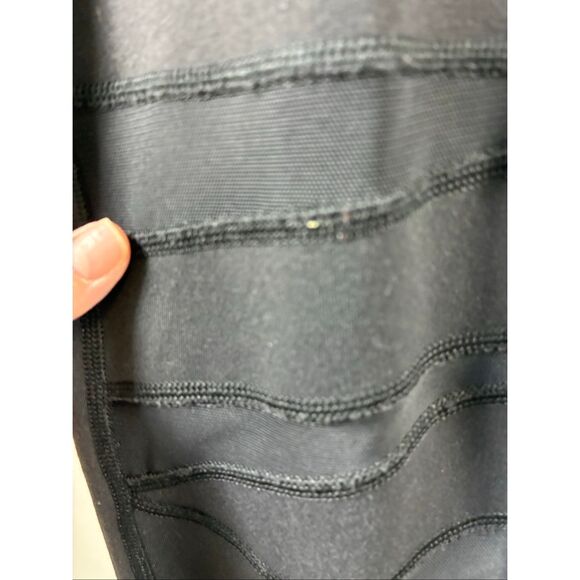 Lululemon High Rise Mesh Cutouts Full Length Leggings in Black Size 4 - Picture 4 of 6